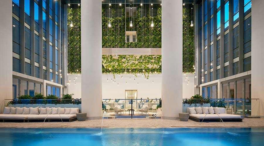 Sentral Michigan Avenue Aparthotel Chicago Buitenkant foto The pool at the Ritz-Carlton, Melbourne