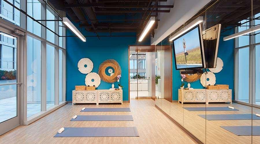 Sentral Michigan Avenue Aparthotel Chicago Faciliteiten foto The yoga studio at the 1000M building